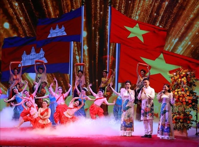 ពិធីអបអរសាទរខួបលើកទី ៥៥ ឆ្នាំនៃការបង្កើតទំនាក់ទំនងការទូតរវាងវៀតណាម និងកម្ពុជា (២៤ មិថុនា ១៩៦៧ - ២៤ មិថុនា ២០២២)