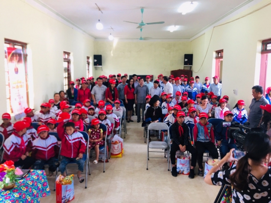 Menyalakan impian-impian untuk anak-anak miskin dan difabel di daerah pegunungan