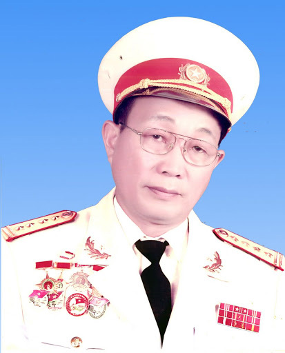 Ly Viet Hung – Komponis yang sepenuh hati menciptakan lagu tentang “prajurit“
