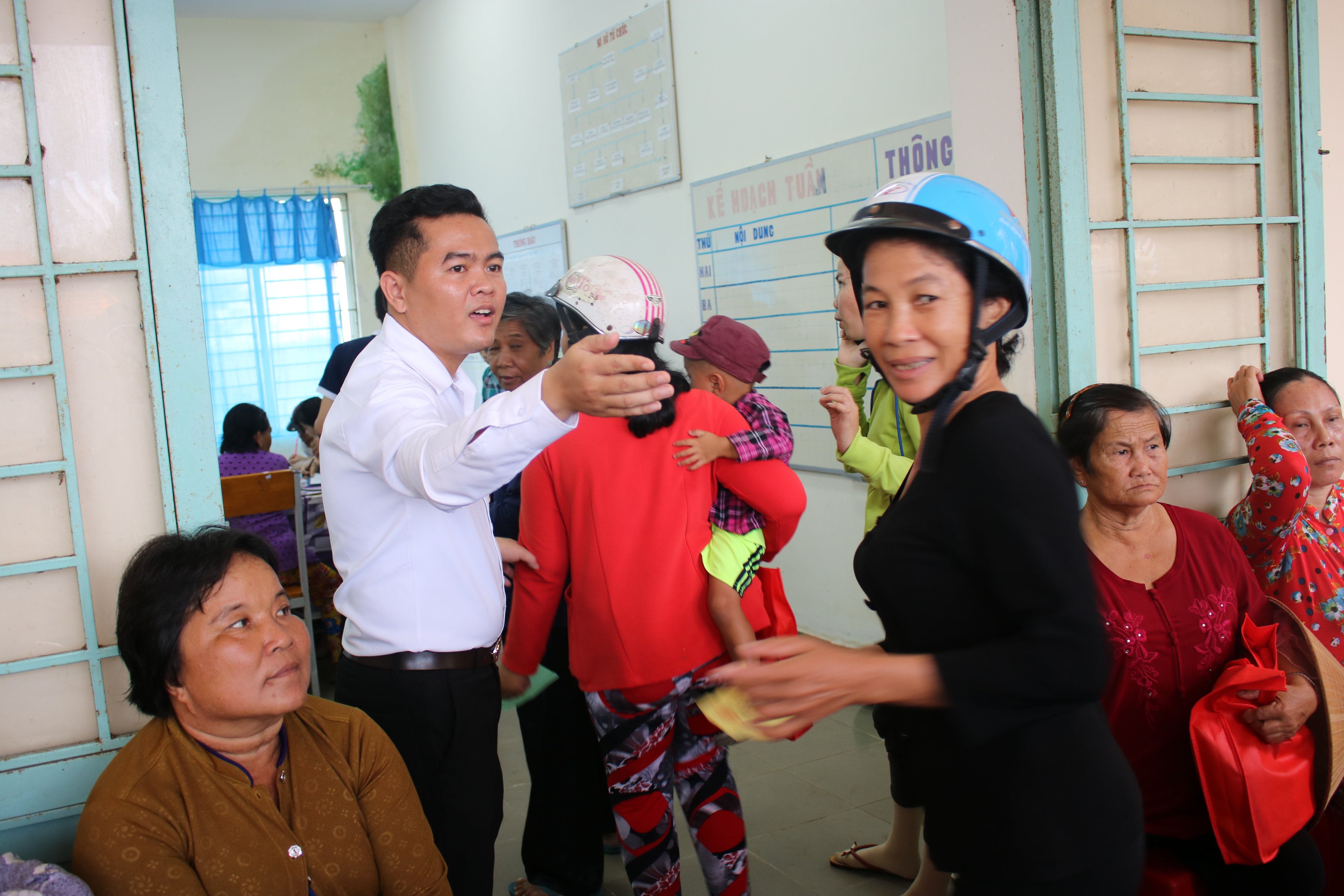 Kim Phuc Thanh – seorang dokter muda yang mengikuti teladan Presiden Ho Chi Minh dari hal-hal yang paling sederhana