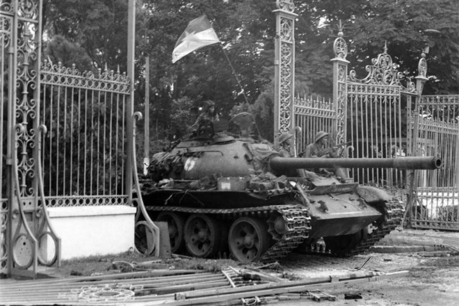 Beberapa lagu yang berjalan seiring dengan masa bersejarah - Kemenangan Besar 30/4/1975