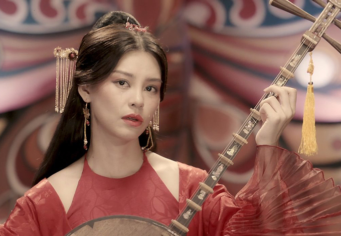 Bui Lan Huong - Ratu Musik Film
