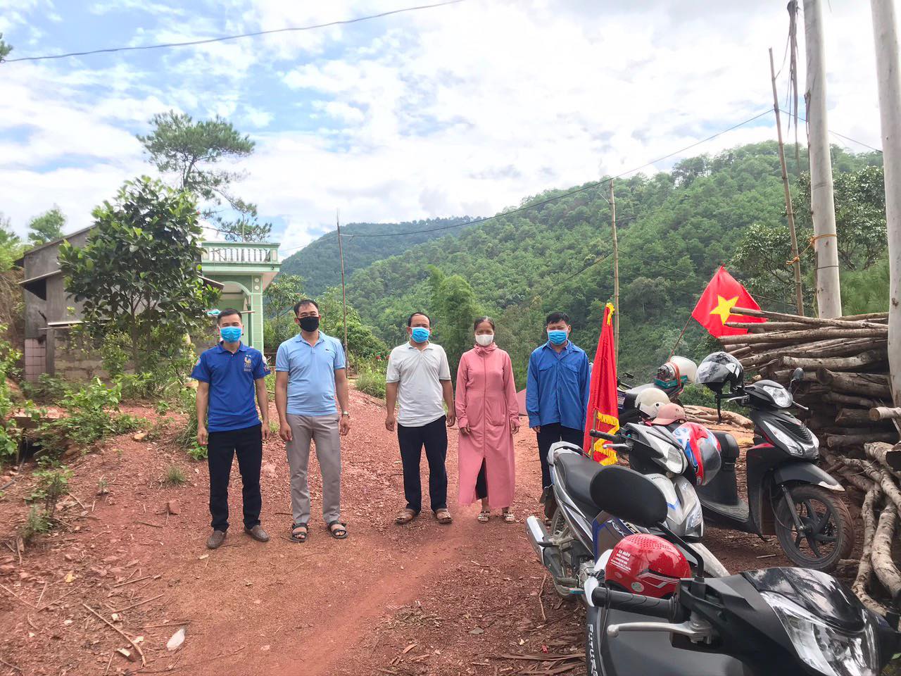 Orang yang dengan Nirlaba Bersama dengan Rakyat Kendalikan Wabah Covid- 19 di Propinsi Lang Son