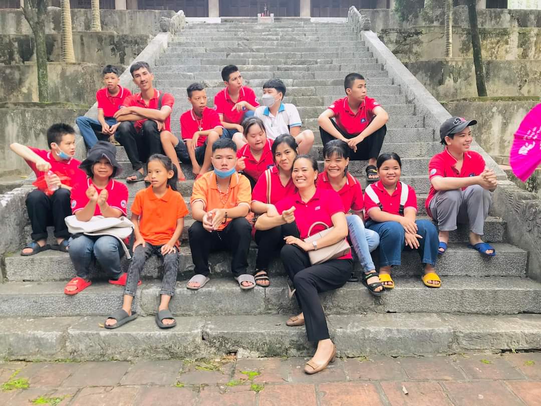 Bu Guru Le Thi Hoa dan Perjalanan “Menabur Benih Kasih Sayang"