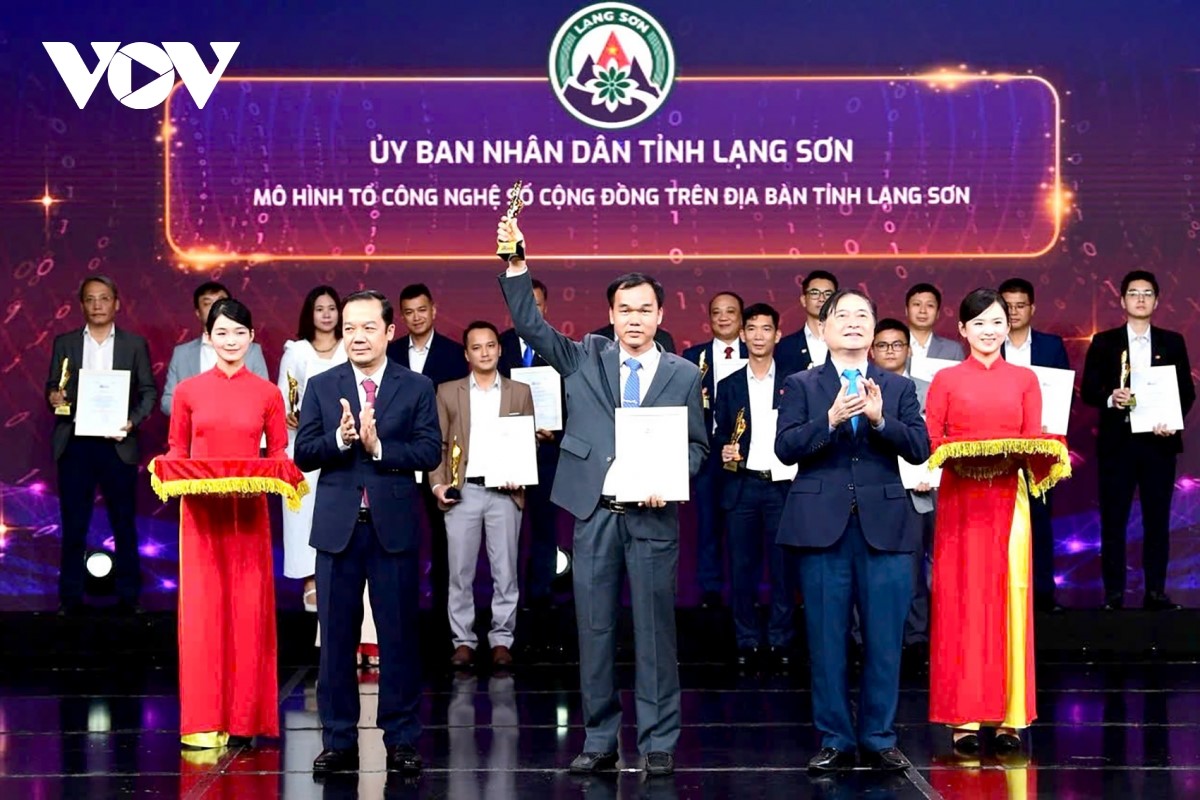 Provinsi Lang Son: Melakukan Transformasi Digital dari Kisah-Kisah Kecil sampai Prestasi yang Besar