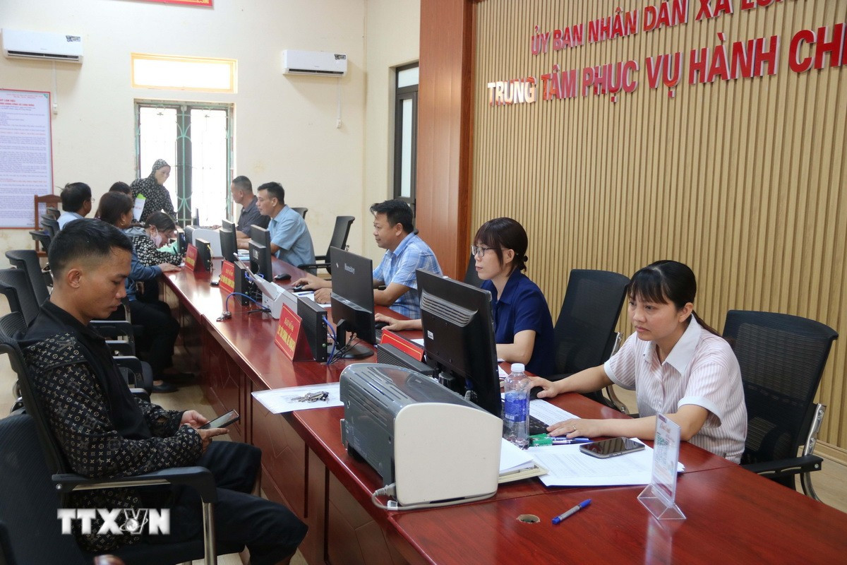 Perubahan yang Jelas dalam Mengoperasikan Pemerintahan Daerah Dua Tingkat di Provinsi Hung Yen