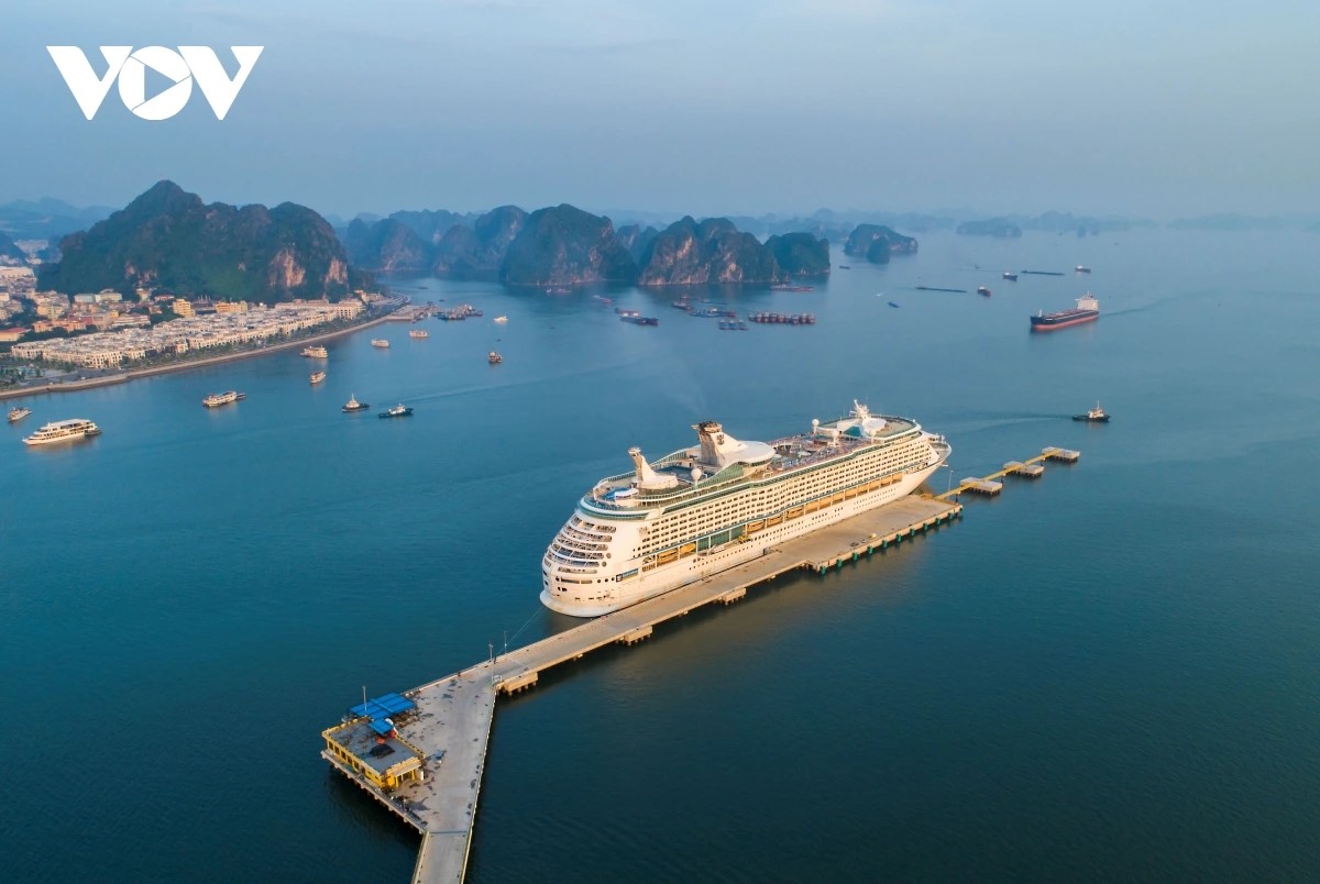 Provinsi Quang Ninh Menuju Pusat Pariwisata yang Menghubungkan Kawasan dan Dunia