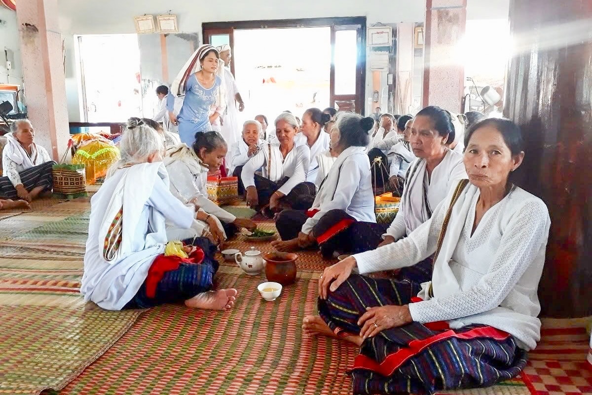 Rukun-Rukun yang Dijalankan Umat Muslim pada Idul Fitri di Vietnam