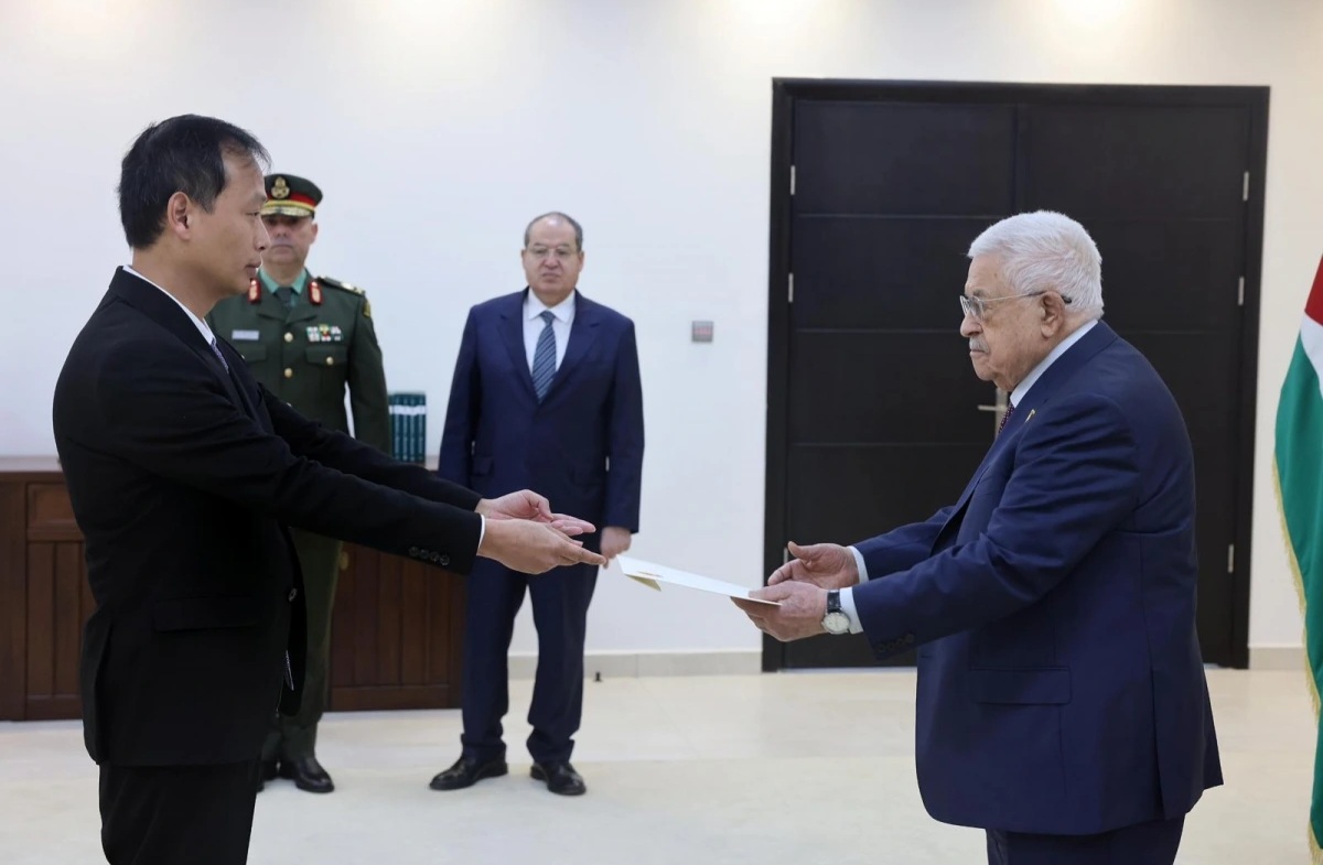 주팔레스타인 베트남 대사, 팔레스타인 대통령에게 신임장 전달