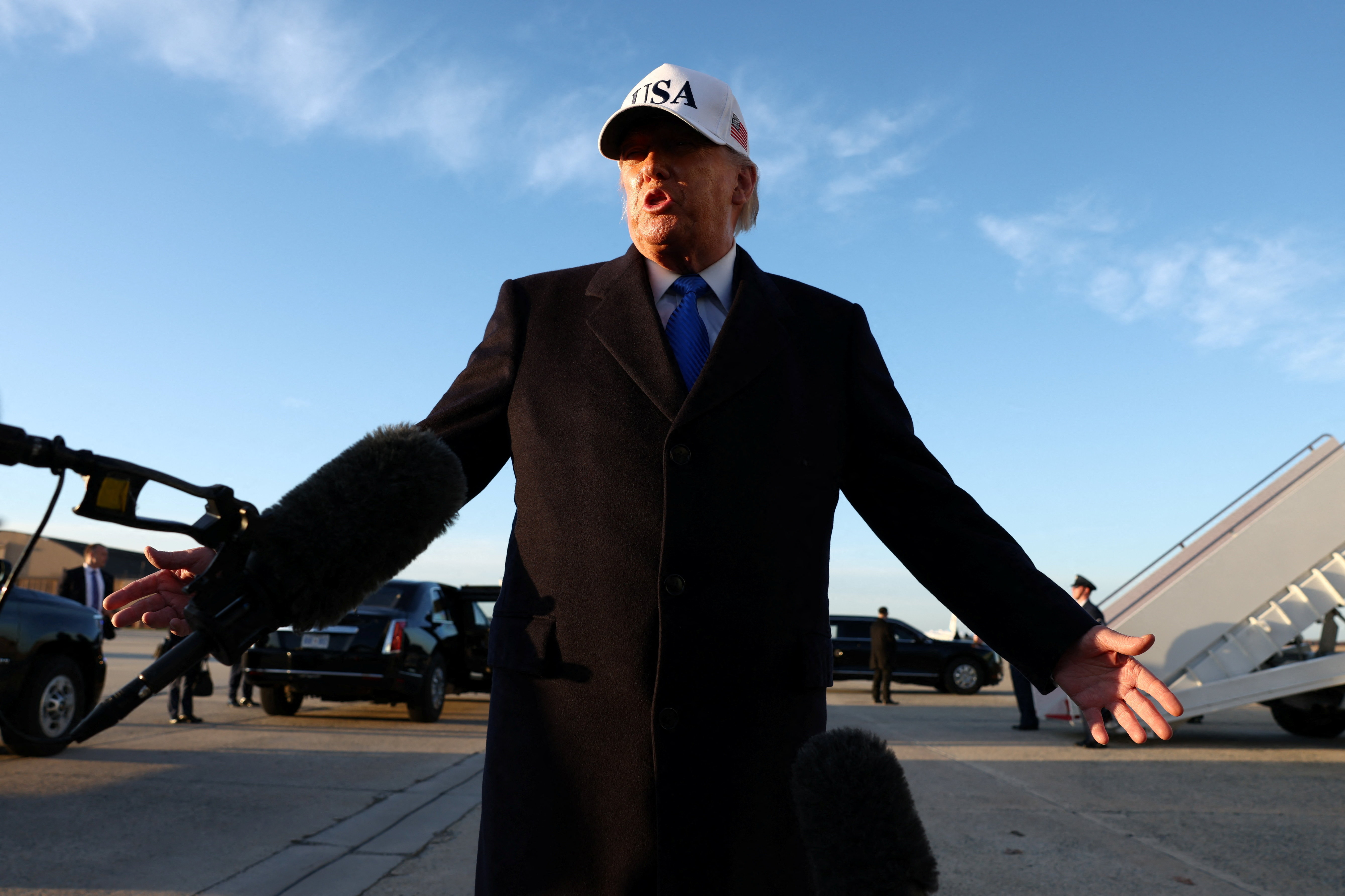 도널드 트럼프 미국 대통령, 다수 국가의 호르무즈 해협 군함 파견 가능성 언급