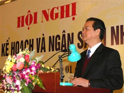 Orienta el primer ministro vietnamita tareas del sistema bancario para 2012