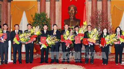 Presidente de Vietnam designa nuevos jueces para transparentar poder judicial