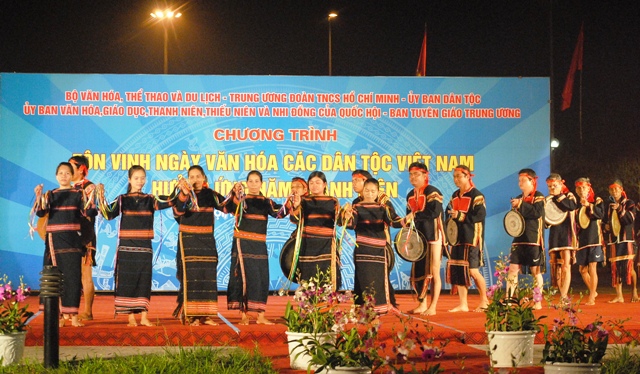 Vietnam resalta valor cultural de sus 54 nacionalidades