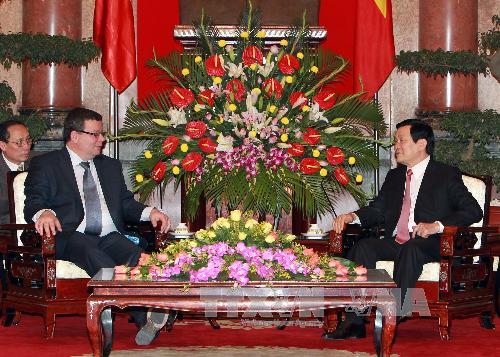 Presidente de Vietnam valora cooperación con Laos y República Checa