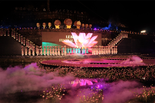 Concluido Festival Hue hace gala de valores culturales tradicionales