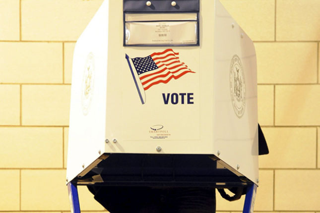 Votantes estadounidenses desaprueban planes económicos de Obama y Romney