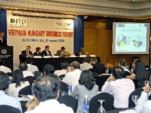 Vietnam y Hungría estrechan cooperación bilateral