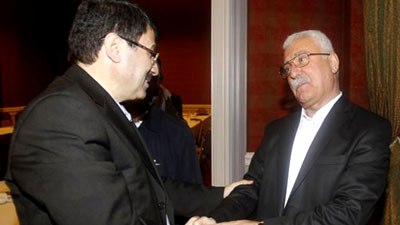 Oposición siria elige su nuevo presidente