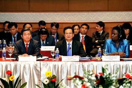 Desea gobierno vietnamita continuación de asistencia de donantes