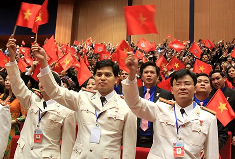 Líder partidista de Vietnam pondera papel de jóvenes en construcción nacional