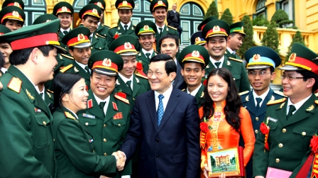 Presidente vietnamita llama a unidad nacional en defensa de la Patria