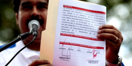 Hugo Chávez en paulatina recuperación