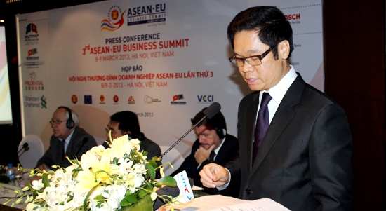 ASEAN y Unión Europea promueven cooperación empresarial bilateral