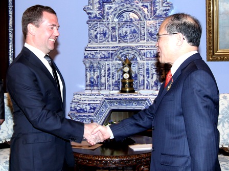 Vietnam y Rusia impulsan relaciones de socio estratégico