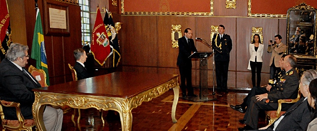 UNASUR creará Escuela Suramericana de Defensa