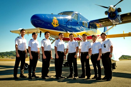 Canadá colabora con Vietnam en formación de tripulantes aeronavales