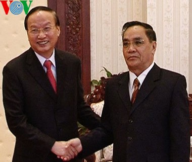 Vietnam y Laos por mayor cooperación