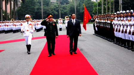 Vietnam y Malasia fortalecen colaboración de defensa