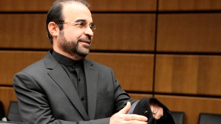 Irán descarta desmantelar centrales nucleares