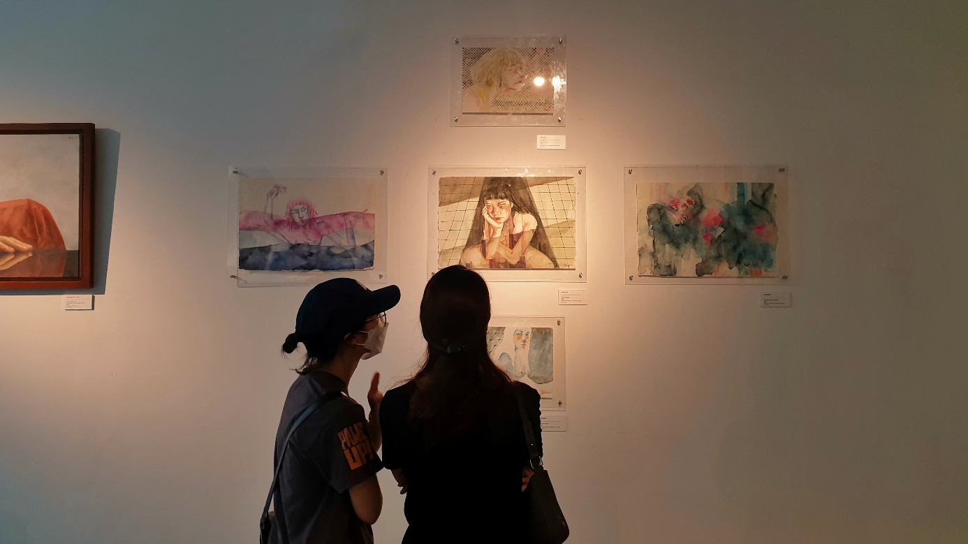 Pameran Bertajuk “Apa yang Kita Mainkan” Menarik Pecinta Seni Kota Hanoi