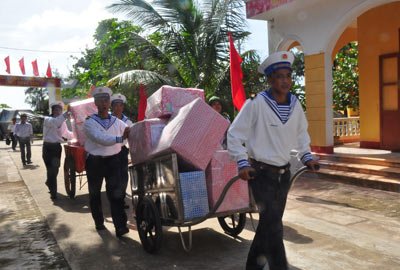 Nahrungsmittel für das Neujahrsfest Tet auf den Spratly-Inseln