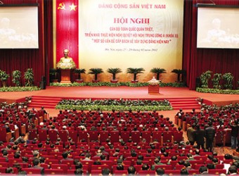 Der Beschluss über den Parteiaufbau wird mit Nachdruck umgesetzt