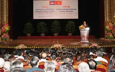 Die Aufnahme diplomatischer Beziehungen Vietnam - Kambodscha gefeiert