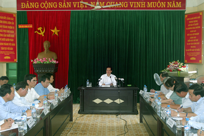 Premierminister trifft Wähler in Hai Phong