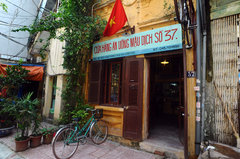 Besuch in einem Imbiss der staatlichen Subventionszeit