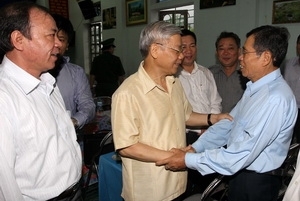 KPV-Generalsekretär Nguyen Phu Trong besucht Nghe An