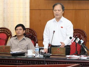 Der ständige Parlamentsausschuss berät über die Anklage in Bodenverwaltung