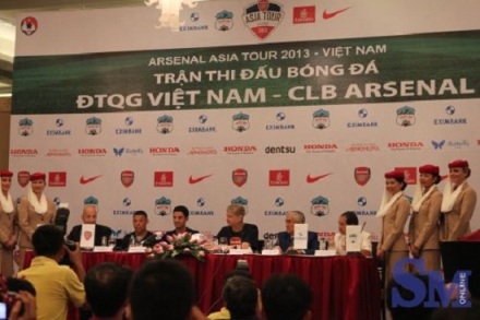 Pressekonferenz zum Spiel der vietnamesischen Nationalelf und Arsenal London