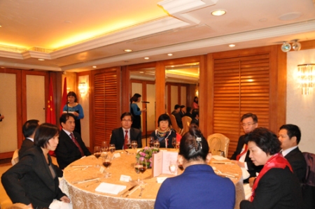 Feier zum 64. Jahrestag der Aufnahme diplomatischer Beziehungen zwischen Vietnam und China