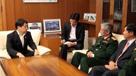 Japan schätzt die Rolle der vietnamesischen Armee in der regionalen Zusammenarbeit