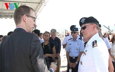 Die USA werden Vietnam bei der Umweltreinigung auf dem Flughafen Da Nang weiterhin unterstützen