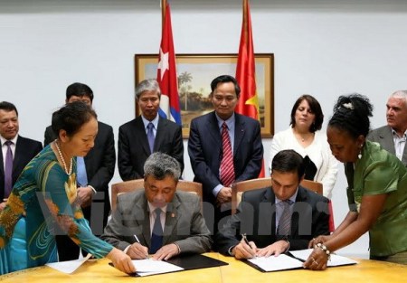 Vietnam und Kuba verstärken Zusammenarbeit im Finanzbereich