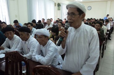 Abgeordnetendelegationen treffen Wähler