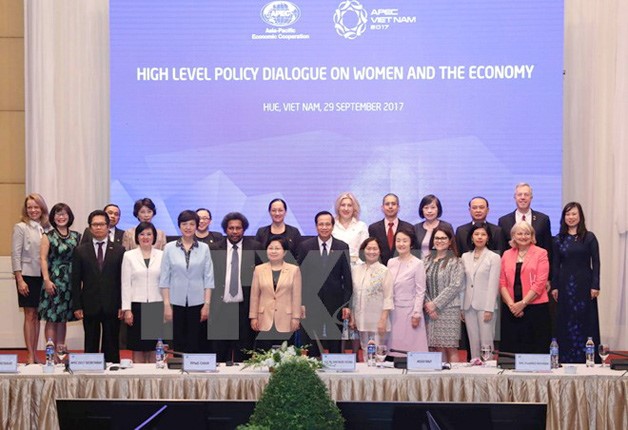 Abschluss des APEC-Forums über Frauen und Wirtschaft 2017