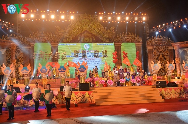 Partei und Staat bevorzugen die Umsetzung der Politik für die ethnischen Minderheiten