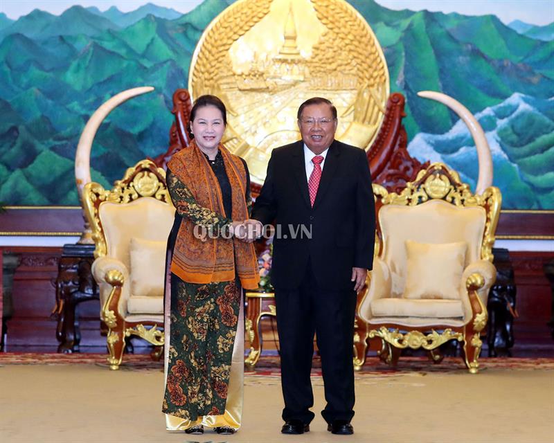 Parlamentspräsidentin Nguyen Thi Kim Ngan beendet Laos-Besuch